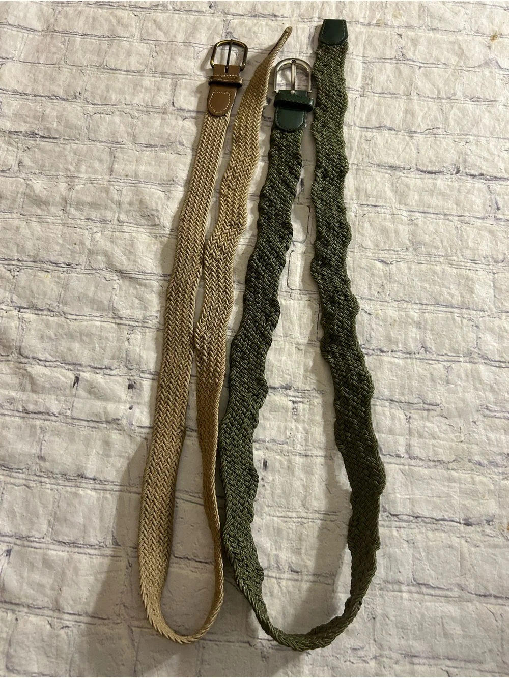 LOT OF (2) STRETCH BELTS OLIVE GREEN AND TAN SILVER TONE & ANTIQUE BUCKLES MEN